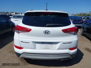 2017 Hyundai Tucson Value with VIN KM8J33A27HU438902, listed as a IAAI auction lot 41835502 with 84,885 mi miles. Bid and sale history available at carsss.com. Image 16.