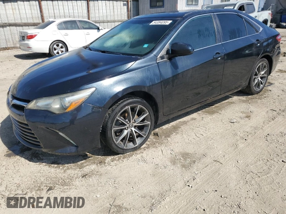 2017 Toyota Camry XLE with VIN 4T1BF1FK2HU278971, listed as a Copart auction lot 54384095 with 262,586 mi miles and Salvage Title. Bid and sale history available at carsss.com. Image 1.