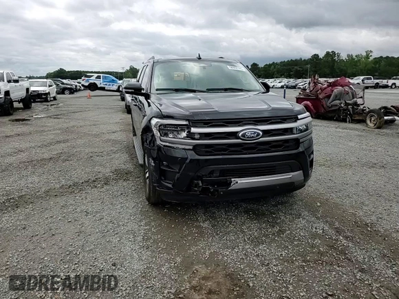 2024 Ford Expedition Max XLT with VIN 1FMJK1H83REA52653, listed as a Copart auction lot 58908145 with 5,198 mi miles and Salvage title. Bid and sale history available at DreamBid. Image 14.