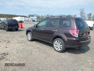 2013 Subaru Forester 2.5X Premium with VIN JF2SHADC0DH418224, listed as a IAAI auction lot 42080009 with 119,435 mi miles. Bid and sale history available at carsss.com. Image 3.