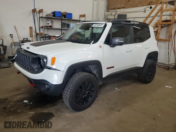 2018 Jeep Renegade Trailhawk with VIN ZACCJBCB2JPG81356, listed as a Copart auction lot 48348035 with 51,621 mi miles and Salvage Title. Bid and sale history available at carsss.com. Image 1.