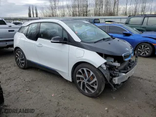 2017 BMW i3 with VIN WBY1Z8C51HV889646, listed as a Copart auction lot 40022853 with 0 mi miles. Bid and sale history available at carsss.com. Image 4.