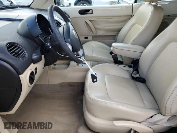 2006 Volkswagen Beetle with VIN 3VWRG31Y66M331578, listed as a Copart auction lot 49324285 with 93,854 mi miles and Salvage title. Bid and sale history available at DreamBid. Image 7.