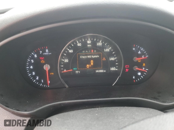 2017 Kia Sorento EX with VIN 5XYPH4A56HG222976, listed as a Copart auction lot 44012195 with 141,932 mi miles and Salvage title. Bid and sale history available at DreamBid. Image 9.
