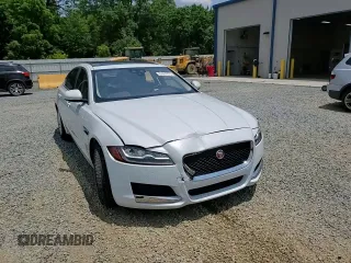 2016 Jaguar XF 35t Premium with VIN SAJBD4BV0GCY09358, listed as a Copart auction lot 62631775 with 44,722 mi miles and Salvage title. Bid and sale history available at DreamBid. Image 13.