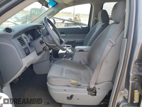 2008 Dodge Durango SLT z VIN 1D8HB48N68F130802, wystawiony jako Copart lot #52369935 z przebiegiem 235 802 mil mil oraz Szkoda całkowita • Salvage title. Historia ofert i sprzedaży dostępna na DreamBid. Obrazek 7.