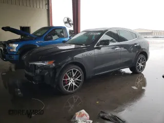 2017 Maserati Levante S with VIN ZN661YUL5HX210315, listed as a Copart auction lot 73402922 with 44,637 mi miles. Bid and sale history available at carsss.com. Image 1.
