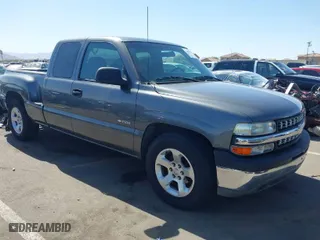 2001 Chevrolet Silverado 1500 LS with VIN 2GCEC19V411309090, listed as a IAAI auction lot 41693056 with 174,262 mi miles. Bid and sale history available at carsss.com. Image 1.