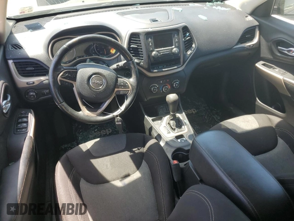 2018 Jeep Cherokee Latitude with VIN 1C4PJLCB4JD538320, listed as a Copart auction lot 52450105 with 82,674 mi miles and Salvage Title. Bid and sale history available at carsss.com. Image 8.
