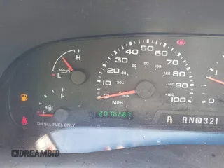 2004 Ford F-250 XL z VIN 1FTNX21P24EC73569, wystawiony jako IAAI lot #41446949 z przebiegiem 287 828 mil mil oraz . Historia ofert i sprzedaży dostępna na DreamBid. Obrazek 7.