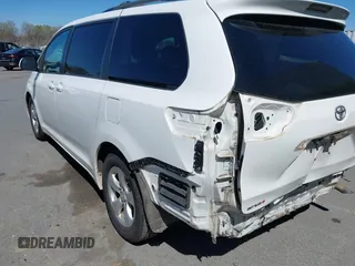2016 Toyota Sienna LE AAS with VIN 5TDKK3DC0GS718129, listed as a IAAI auction lot 41818130 with 145,863 mi miles. Bid and sale history available at carsss.com. Image 17.