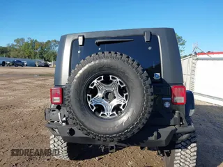 2008 Jeep Wrangler Unlimited X с VIN 1J4GA39178L652983, выставлен на аукционе IAAI как лот 40803698 с пробегом 114 012 миль миль и . История ставок и продаж доступна на DreamBid. Изображение 17.