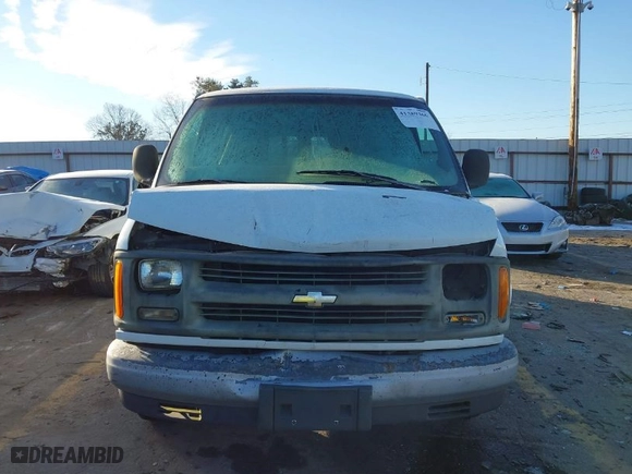 1997 Chevrolet Chevy Cargo Van with VIN 1GCFG25R8V1017834, listed as a IAAI auction lot 41389366 with NaN miles. Bid and sale history available at carsss.com. Image 12.