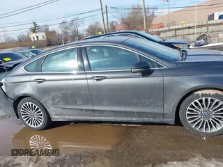 2017 Ford Fusion SE with VIN 3FA6P0HD6HR291618, listed as a IAAI auction lot 41649672 with 63,875 mi miles. Bid and sale history available at carsss.com. Image 13.