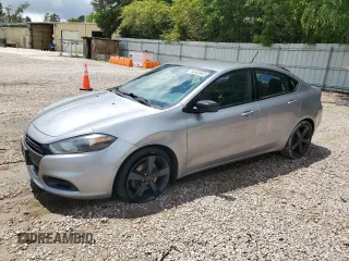 2015 Dodge Dart SXT z VIN 1C3CDFBB8FD435261, wystawiony jako Copart lot #56560945 z przebiegiem 104 320 mil mil oraz Szkoda całkowita • Salvage title. Historia ofert i sprzedaży dostępna na DreamBid. Obrazek 1.