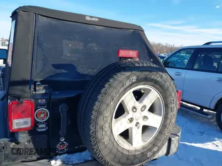 2016 Jeep Wrangler Unlimited Sport с VIN 1C4BJWDG7GL309344, выставлен на аукционе IAAI как лот 41107724 с пробегом 98 479 миль миль и . История ставок и продаж доступна на DreamBid. Изображение 16.