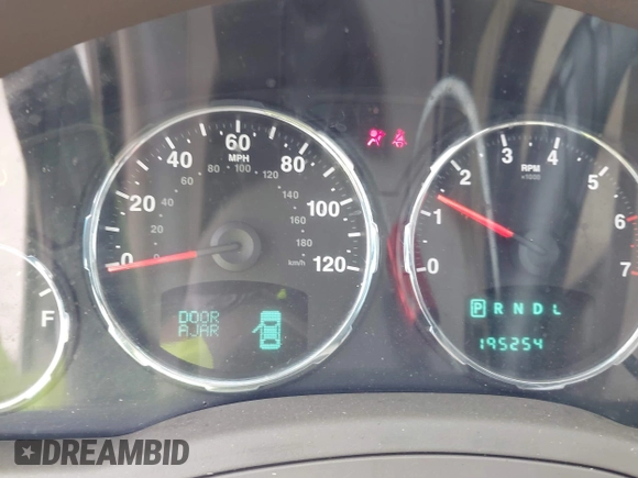 2008 Jeep Liberty Limited with VIN 1J8GP58K98W211079, listed as a IAAI auction lot 41849328 with 195,254 mi miles. Bid and sale history available at carsss.com. Image 7.