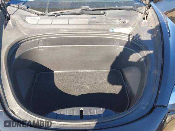 2018 Tesla Model 3 Long Range Battery with VIN 5YJ3E1EA2JF014975, listed as a IAAI auction lot 41319407 with 106,301 mi miles and . Bid and sale history available at DreamBid. Image 10.