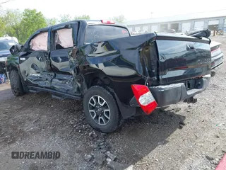 2018 Toyota Tundra SR5 z VIN 5TFDW5F15JX766487, wystawiony jako IAAI lot #42201299 z przebiegiem 251 069 mil mil oraz . Historia ofert i sprzedaży dostępna na DreamBid. Obrazek 3.
