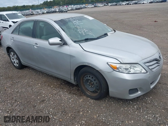 2011 Toyota Camry LE z VIN 4T1BF3EK5BU153063, wystawiony jako IAAI lot #40416479 z przebiegiem 192 289 mil mil oraz . Historia ofert i sprzedaży dostępna na DreamBid. Obrazek 1.