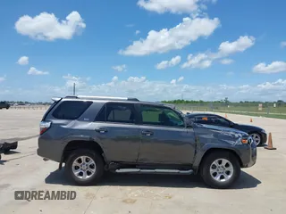 2020 Toyota 4Runner SR5 with VIN JTEZU5JR7L5224133, listed as a IAAI auction lot 42454918 with 116,014 mi miles and . Bid and sale history available at DreamBid. Image 13.
