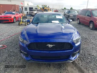 2015 Ford Mustang V6 z VIN 1FA6P8AM6F5411572, wystawiony jako IAAI lot #42377268 z przebiegiem 56 049 mil mil oraz . Historia ofert i sprzedaży dostępna na DreamBid. Obrazek 12.