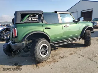 2024 Ford Bronco Badlands with VIN 1FMEE9BP7RLB04871, listed as a Copart auction lot 82610284 with 915 mi miles and Salvage Title. Bid and sale history available at carsss.com. Image 3.