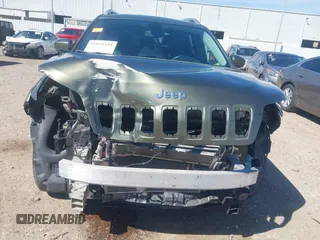 2019 Jeep Cherokee Limited with VIN 1C4PJMDX2KD225218, listed as a IAAI auction lot 41816358 with 90,744 mi miles. Bid and sale history available at carsss.com. Image 6.