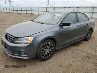 2015 Volkswagen Jetta SE z VIN 3VWD17AJ0FM425767, wystawiony jako Copart lot #57488805 z przebiegiem 147 115 mil mil oraz Czysty tytuł • Clean title. Historia ofert i sprzedaży dostępna na DreamBid. Obrazek 1.