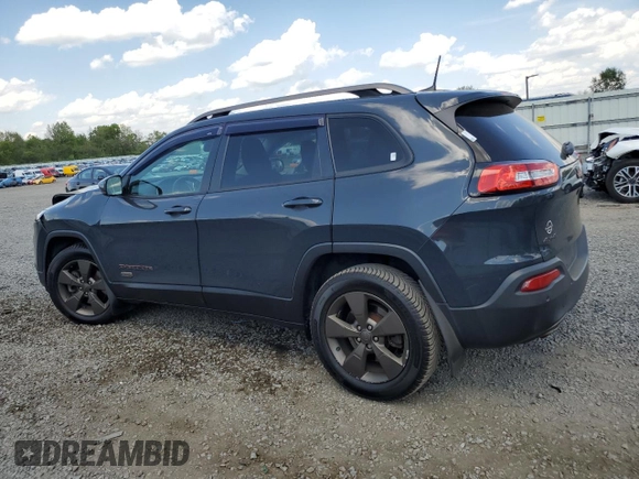 2017 Jeep Cherokee 75th Anniversary Edition z VIN 1C4PJMCB6HW568617, wystawiony jako Copart lot #55607595 z przebiegiem 83 662 mil mil oraz Szkoda całkowita • Salvage title. Historia ofert i sprzedaży dostępna na DreamBid. Obrazek 2.