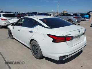2019 Nissan Altima S with VIN 1N4BL4BV1KC154384, listed as a IAAI auction lot 41733885 with 102,566 mi miles and . Bid and sale history available at DreamBid. Image 3.