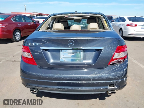 2011 Mercedes-Benz C 300 Sport с VIN WDDGF5EB3BA496547, выставлен на аукционе IAAI как лот 41631748 с пробегом 92 588 миль миль и . История ставок и продаж доступна на DreamBid. Изображение 16.