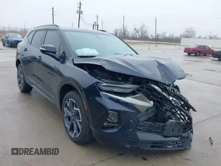 2020 Chevrolet Blazer RS z VIN 3GNKBERS5LS546592, wystawiony jako IAAI lot #41365422 z przebiegiem 99 943 mil mil oraz . Historia ofert i sprzedaży dostępna na DreamBid. Obrazek 1.