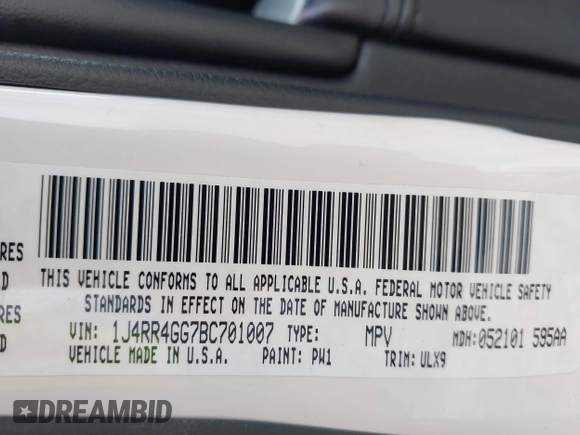 2011 Jeep Grand Cherokee Laredo with VIN 1J4RR4GG7BC701007, listed as a IAAI auction lot 42704995 with 145,956 mi miles and . Bid and sale history available at DreamBid. Image 9.