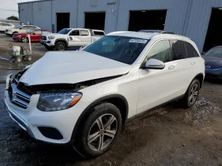 2019 Mercedes-Benz GLC with VIN WDC0G4JBXKV134176, listed as a Copart auction lot 67726472 with 45,545 mi miles. Bid and sale history available at carsss.com. Image 1.