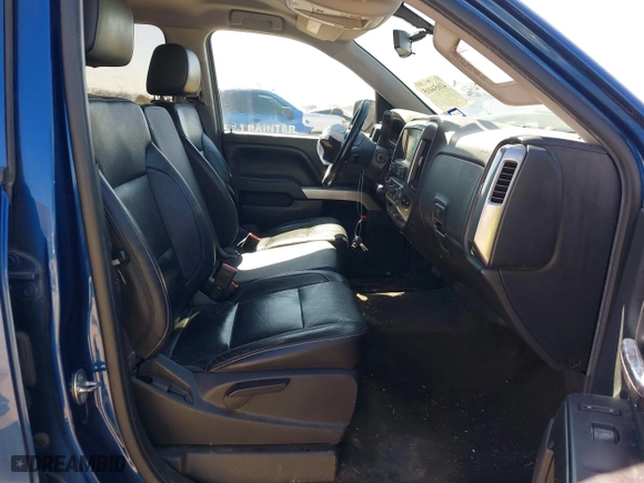 2015 Chevrolet Silverado 1500 LT with VIN 3GCPCREC0FG358362, listed as a IAAI auction lot 41654405 with 200,618 mi miles. Bid and sale history available at carsss.com. Image 5.