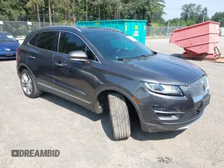 2019 Lincoln MKC Reserve with VIN 5LMTJ3DH8KUL13426, listed as a IAAI auction lot 42565566 with 60,392 mi miles and . Bid and sale history available at DreamBid. Image 1.