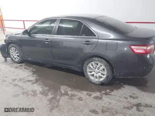 2008 Toyota Camry LE with VIN 4T1BE46K98U781658, listed as a IAAI auction lot 41733562 with 139,741 mi miles. Bid and sale history available at carsss.com. Image 3.