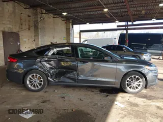 2019 Ford Fusion SE with VIN 3FA6P0HD5KR244720, listed as a IAAI auction lot 41845516 with 57,124 mi miles. Bid and sale history available at carsss.com. Image 13.