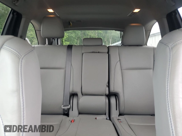 2017 Toyota Highlander XLE with VIN 5TDJZRFH5HS477446, listed as a Copart auction lot 60132215 with 58,830 mi miles and Salvage title. Bid and sale history available at DreamBid. Image 10.