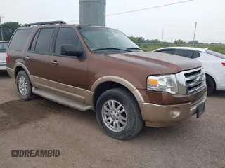 2011 Ford Expedition XLT z VIN 1FMJU1H50BEF57197, wystawiony jako IAAI lot #42159629 z przebiegiem 257 749 mil mil oraz . Historia ofert i sprzedaży dostępna na DreamBid. Obrazek 1.