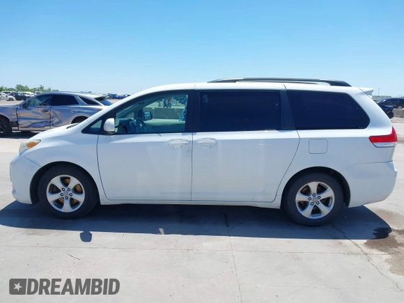 2011 Toyota Sienna LE AAS with VIN 5TDKK3DC1BS150109, listed as a IAAI auction lot 42067808 with 186,811 mi miles and . Bid and sale history available at DreamBid. Image 15.