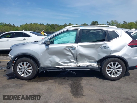 2018 Nissan Rogue SV with VIN 5N1AT2MT1JC765161, listed as a IAAI auction lot 41917911 with 46,724 mi miles and . Bid and sale history available at carsss.com. Image 14.