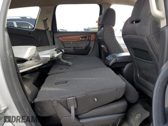2015 Chevrolet Traverse LT with VIN 1GNKVGKDXFJ312453, listed as a Copart auction lot 45492385 with 135,295 mi miles and Salvage Title. Bid and sale history available at DreamBid. Image 10.