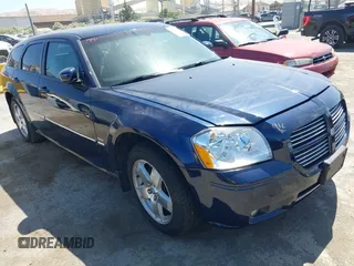2005 Dodge Magnum z VIN 2D8GZ58255H656450, wystawiony jako IAAI lot #42475944 z przebiegiem 80 098 mil mil oraz . Historia ofert i sprzedaży dostępna na DreamBid. Obrazek 1.