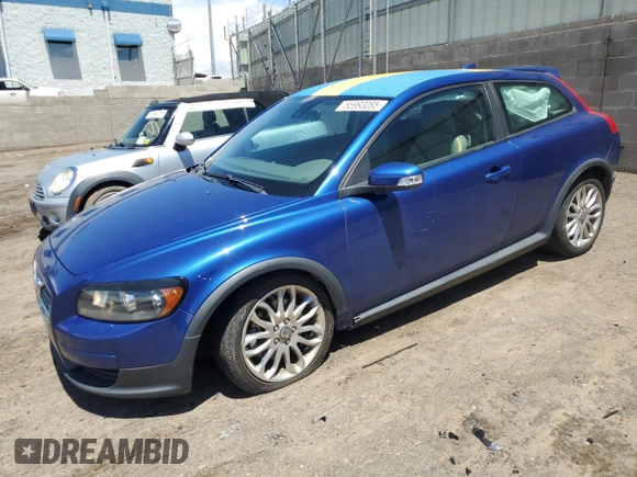 2008 Volvo C30 Version 1.0 z VIN YV1MK672582042423, wystawiony jako Copart lot #55993095 z przebiegiem 89 439 mil mil oraz Szkoda całkowita • Salvage title. Historia ofert i sprzedaży dostępna na DreamBid. Obrazek 1.