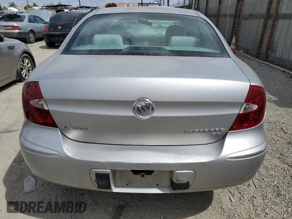 2006 Buick LaCrosse CX z VIN 2G4WC552661114621, wystawiony jako Copart lot #56751965 z przebiegiem 117 443 mil mil oraz Czysty tytuł • Clean title. Historia ofert i sprzedaży dostępna na DreamBid. Obrazek 6.