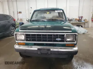 1987 Ford Bronco z VIN 1FMCU14T8HUA51662, wystawiony jako Copart lot #74972024 z przebiegiem 26 362 mil mil oraz Szkoda całkowita • Salvage title. Historia ofert i sprzedaży dostępna na DreamBid. Obrazek 5.