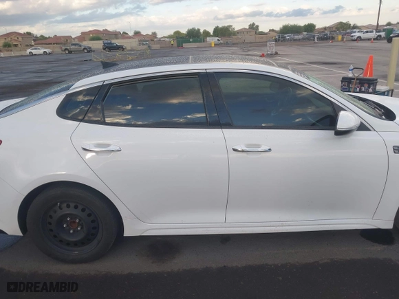 2019 Kia Optima EX with VIN 5XXGU4L14KG302388, listed as a IAAI auction lot 40636313 with 135,095 mi miles. Bid and sale history available at carsss.com. Image 12.