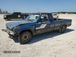 1986 Toyota Pickup с VIN JT4RN70D2G0018661, выставлен на аукционе Copart как лот 52309025 с пробегом 621 023 миль миль и Списание • Salvage title. История ставок и продаж доступна на DreamBid. Изображение 1.